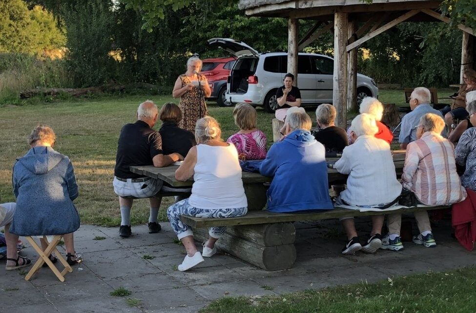 Aftensang ved Skovsøen