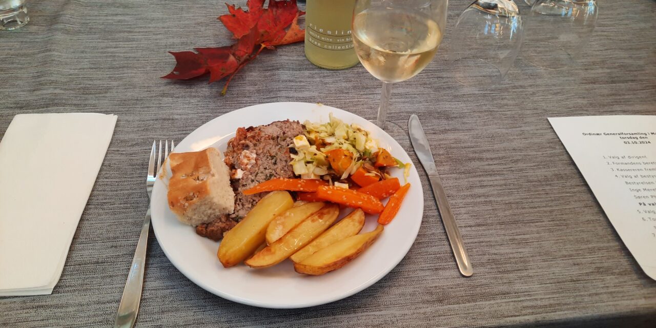 Madklubben byder på……