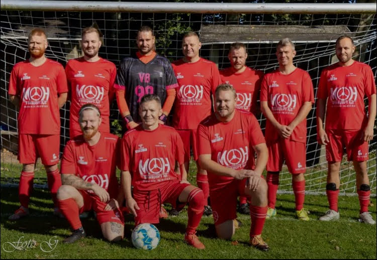 Så starter VB90 fodbolden op igen