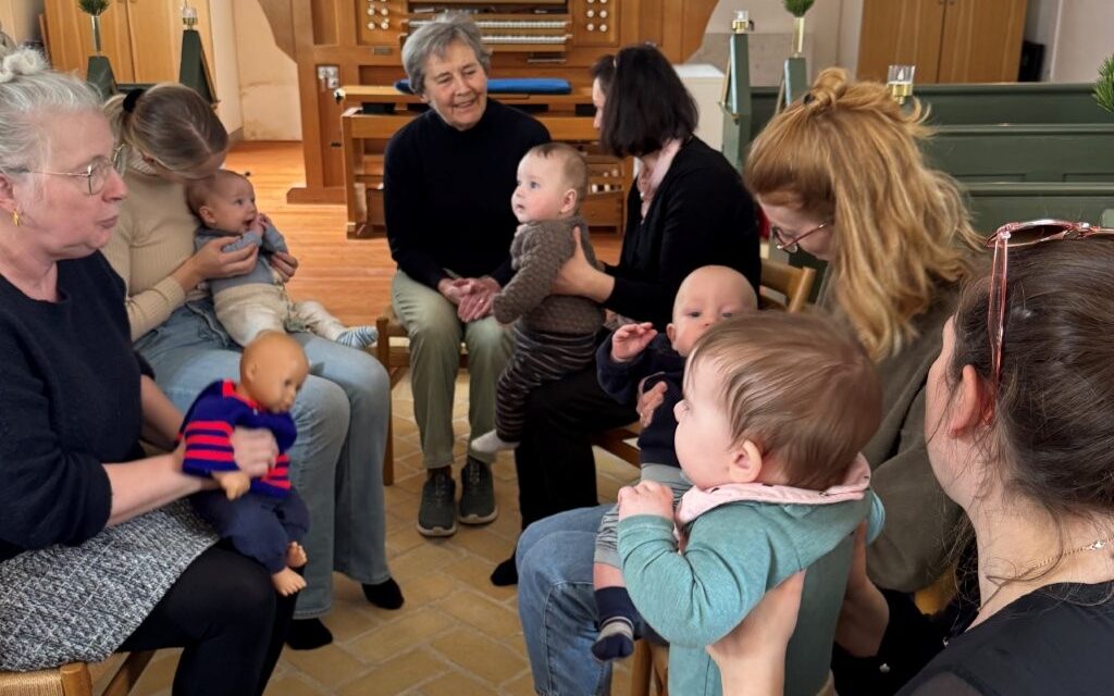 Babysalmesang.